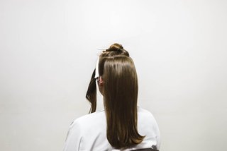 Erilainen banaaninuttura Tutorial 2 Kerastase